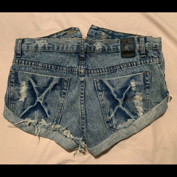 NWOT One Teaspoon ‘Bandits’ Denim Shorts - Picture 2 of 5